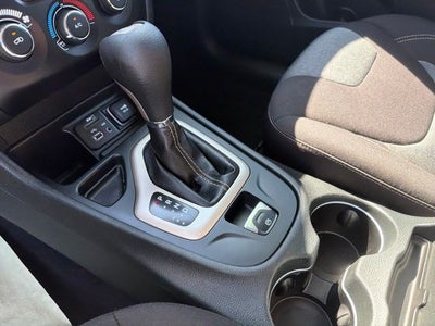 2015 Jeep Cherokee Sport