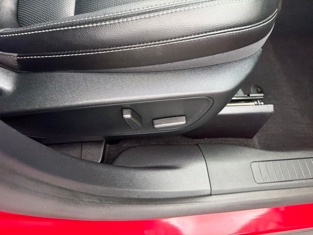 2020 Ford Escape Hybrid Titanium