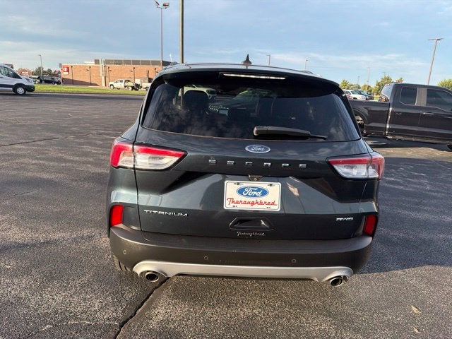 2022 Ford Escape Titanium
