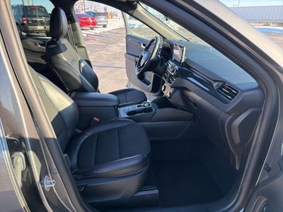 2025 Ford Escape ST-Line Select