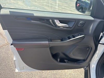 2025 Ford Escape ST-Line Elite