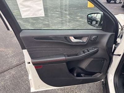 2026 Ford Escape ST-Line Elite