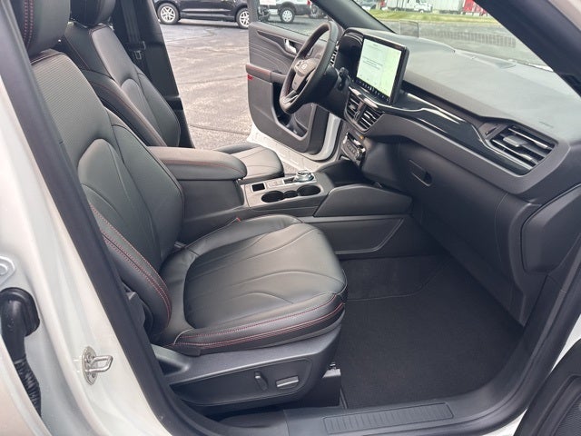 2026 Ford Escape ST-Line Elite