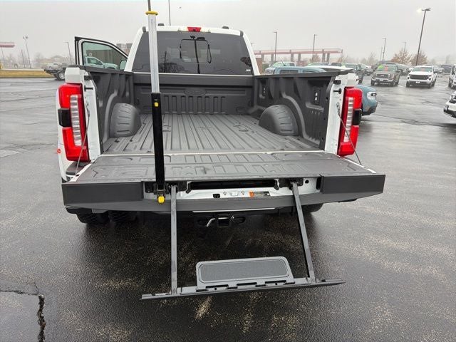 2026 Ford F-450SD Lariat DRW