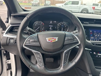 2022 Cadillac XT5 Premium Luxury