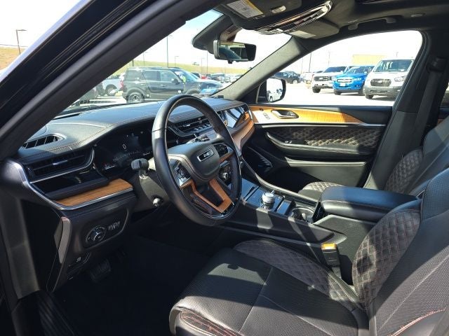 2023 Jeep Grand Cherokee L Summit