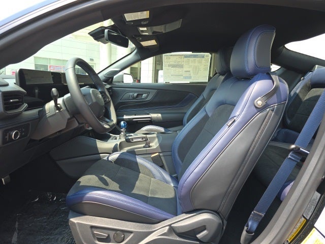 2025 Ford Mustang Dark Horse