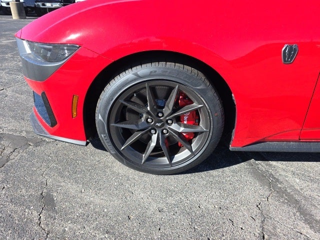 2025 Ford Mustang Dark Horse