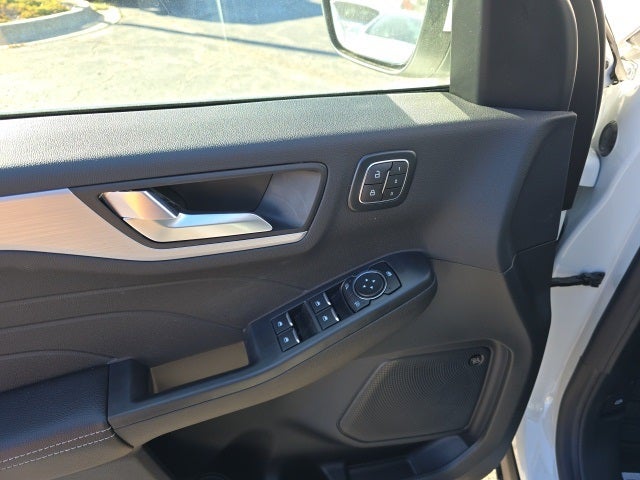 2025 Ford Escape Plug-In Hybrid Base