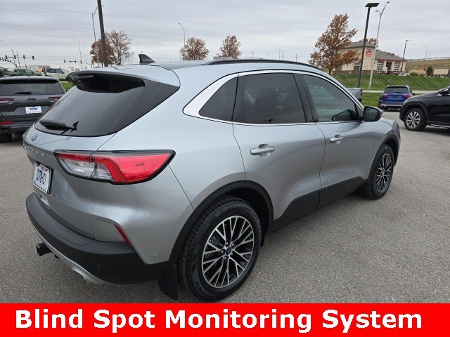 2022 Ford Escape Plug-In Hybrid Titanium