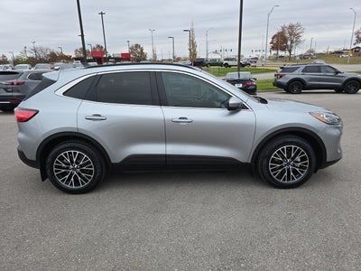 2022 Ford Escape Plug-In Hybrid Titanium