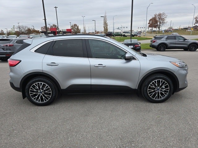 2022 Ford Escape Plug-In Hybrid Titanium