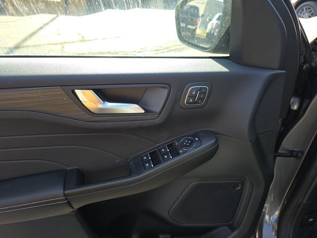 2026 Ford Escape Platinum