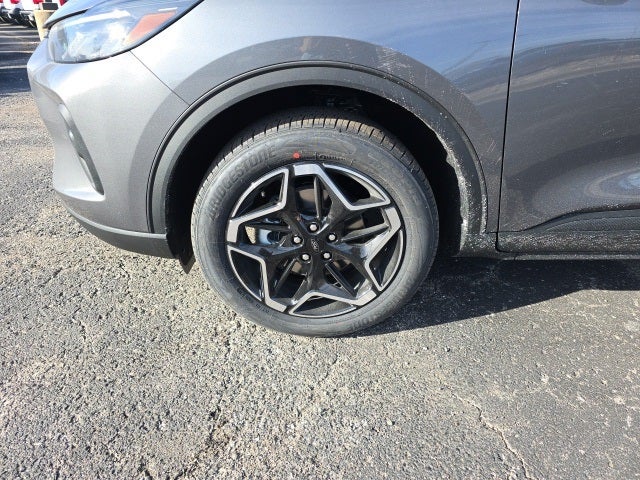 2026 Ford Escape Platinum