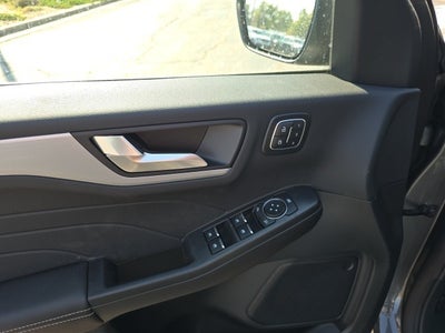 2026 Ford Escape Hybrid Platinum