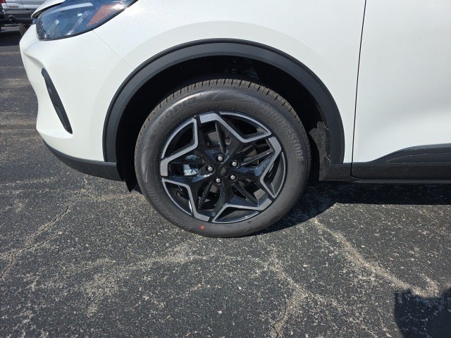 2026 Ford Escape Hybrid Platinum