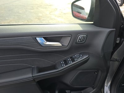 2026 Ford Escape Hybrid Platinum