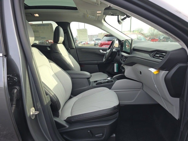 2026 Ford Escape Hybrid Platinum