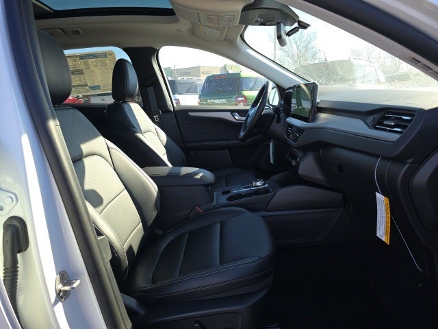 2026 Ford Escape Hybrid Platinum