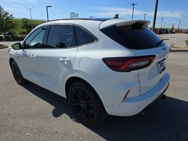 2024 Ford Escape ST-Line Elite