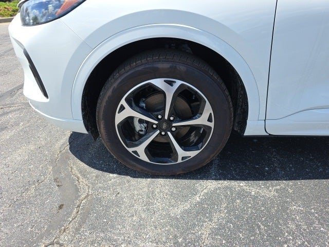 2025 Ford Escape Hybrid ST-Line Elite