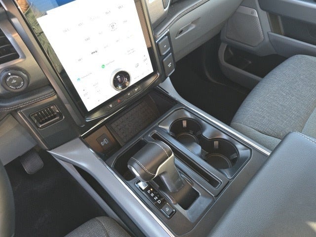 2024 Ford F-150 Lightning Flash