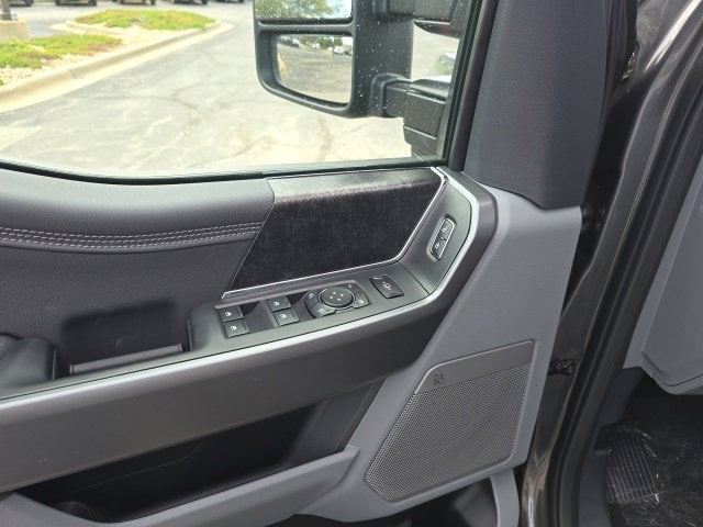2027 Ford F-250SD XLT