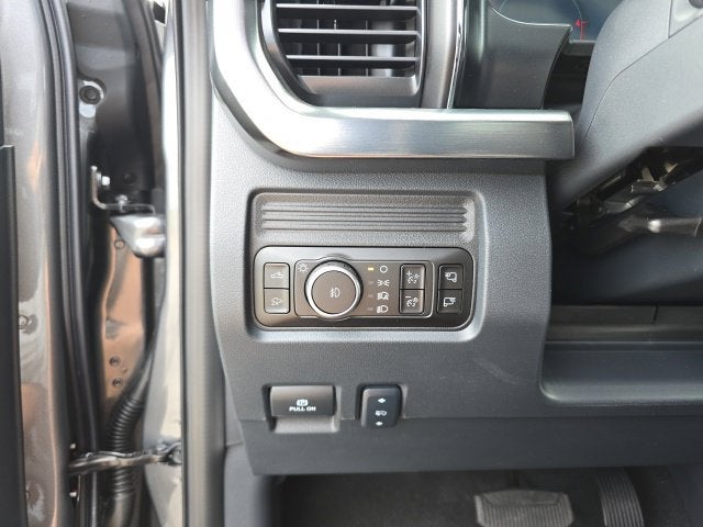 2027 Ford F-350SD Lariat DRW