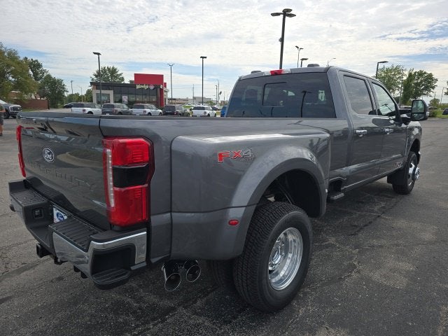 2027 Ford F-350SD Lariat DRW