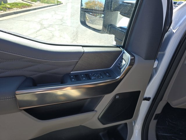 2027 Ford F-350SD Platinum DRW