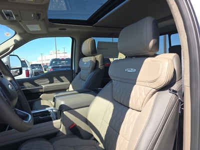 2027 Ford F-350SD Platinum DRW