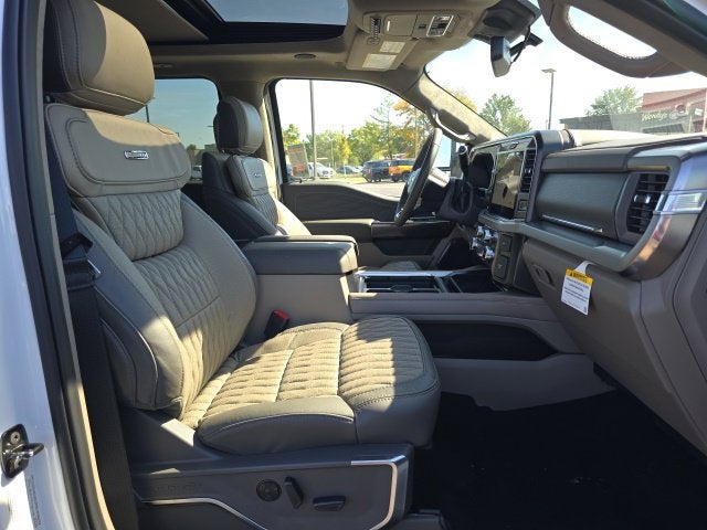 2027 Ford F-350SD Platinum DRW