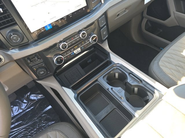 2027 Ford F-350SD Platinum DRW