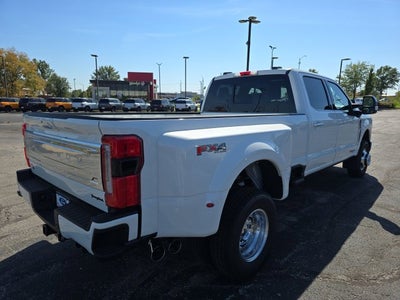 2027 Ford F-350SD Platinum DRW