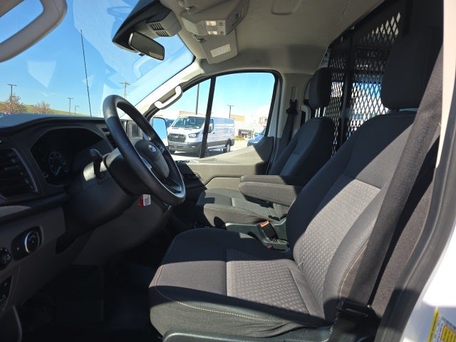 2022 Ford Transit-250 Base