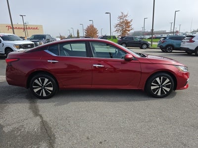 2021 Nissan Altima 2.5 SV