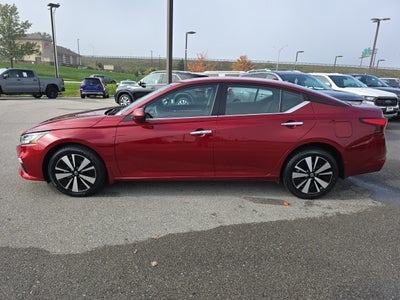 2021 Nissan Altima 2.5 SV