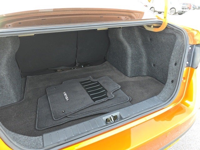 2021 Nissan Versa 1.6 SV