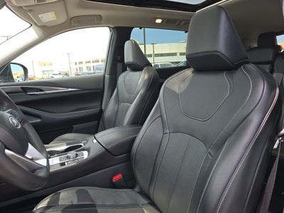 2023 INFINITI QX60 LUXE