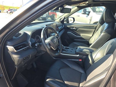 2023 Toyota Highlander XSE