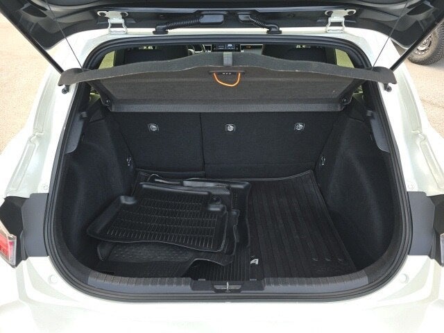 2020 Toyota Corolla Hatchback SE