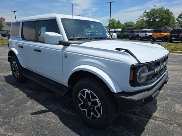 2026 Ford Bronco Outer Banks®