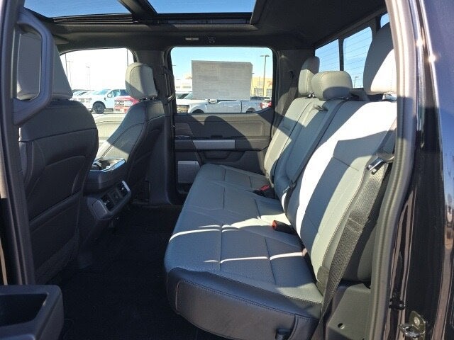 2025 Ford F-150 Lightning Lariat®